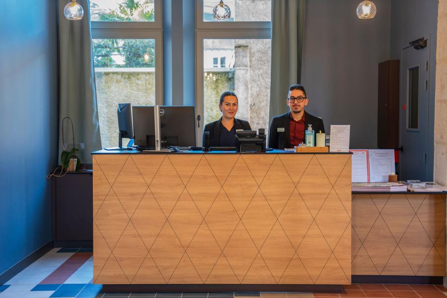 La Maison Rabelais - Hotel & Services - Reception
